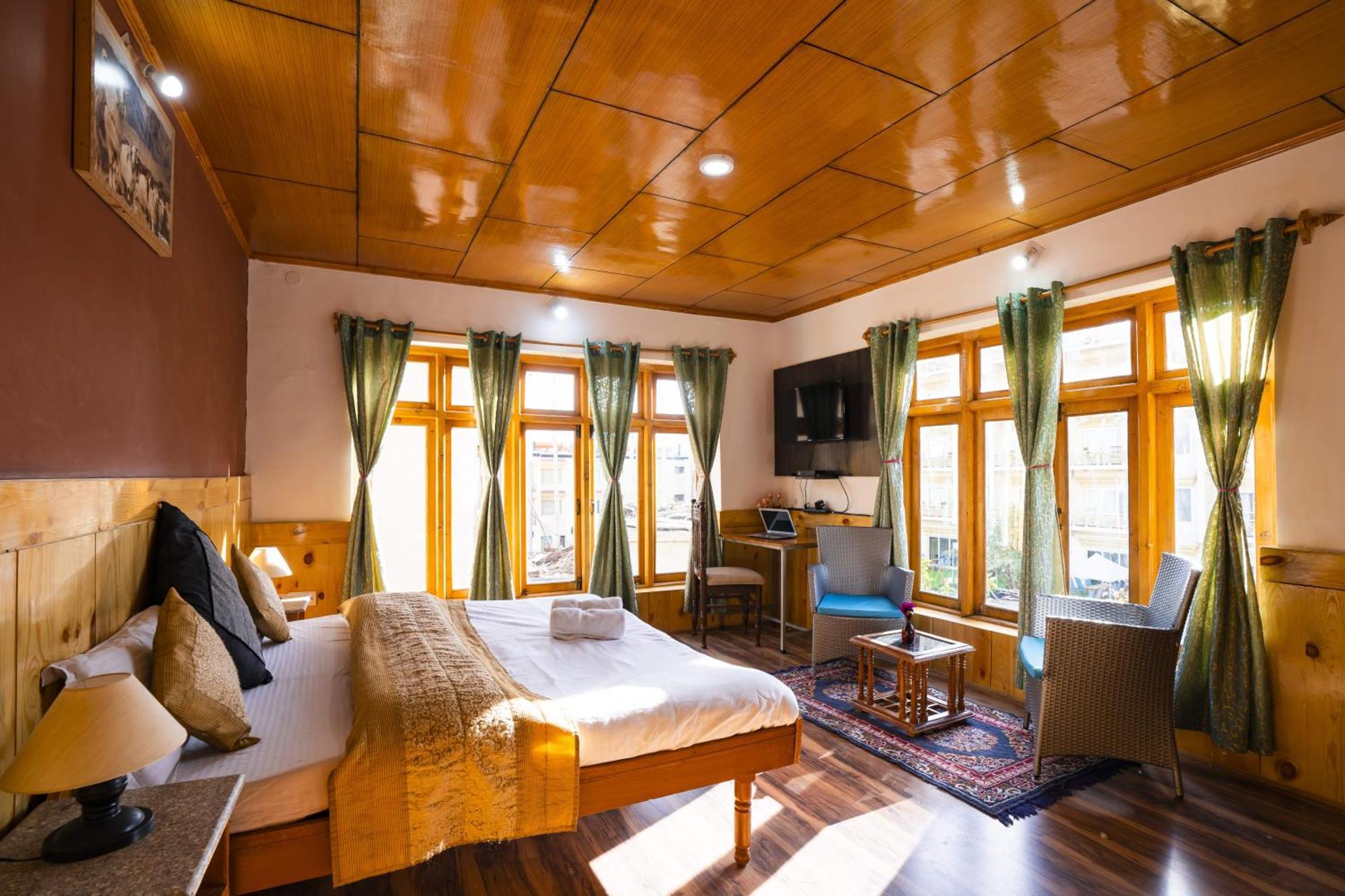 Rainbow Holiday Home Лех Экстерьер фото