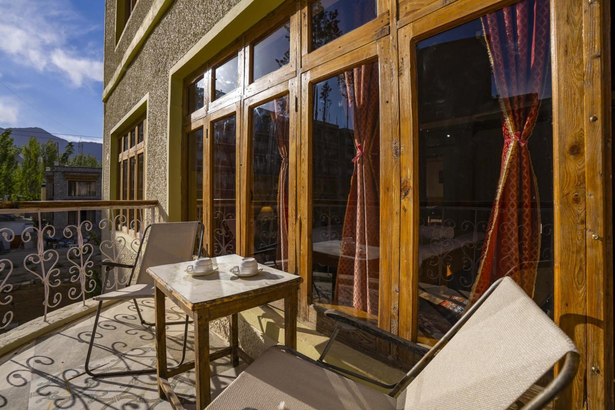 Rainbow Holiday Home Лех Экстерьер фото